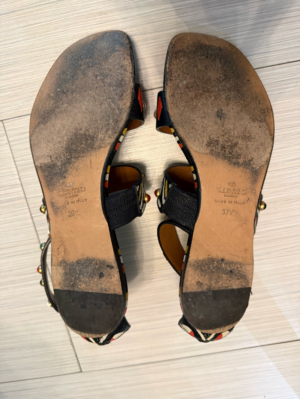 Valentino Garavani Studded Ethnic-Print Leather Flat Sandals - Picture 3 of 6